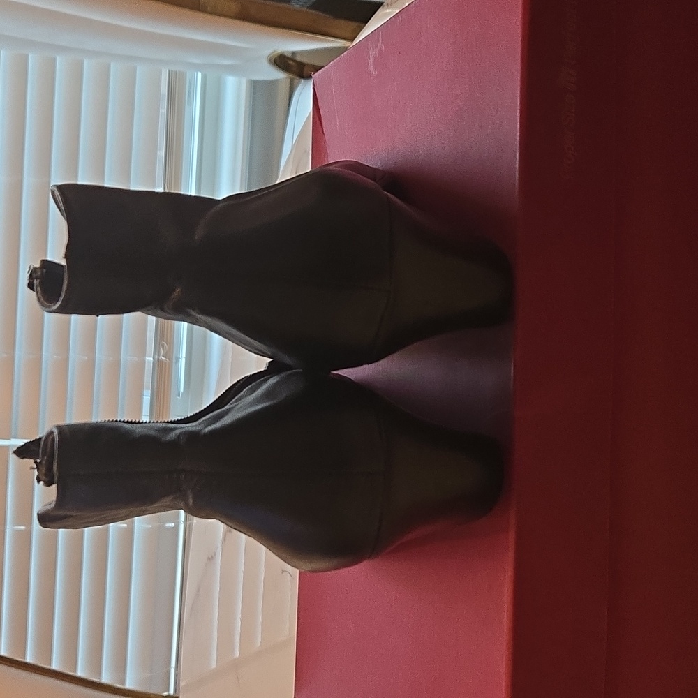 Munro Robyn Black Leather Boot Size 10.5 M - Picture 5 of 8